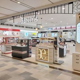 Boutique BENIYA 
AEON Fujiidera Shopping Center